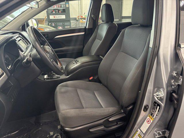 used 2016 Toyota Highlander car, priced at $19,592