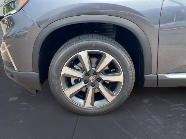 new 2025 Honda Pilot car, priced at $56,250