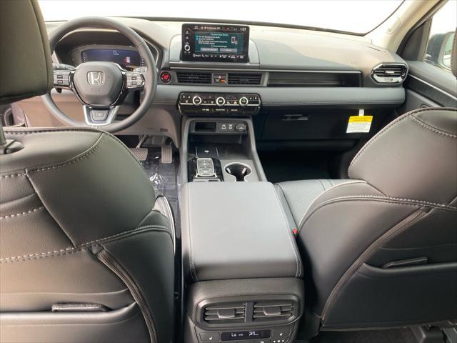 new 2025 Honda Pilot car, priced at $56,250