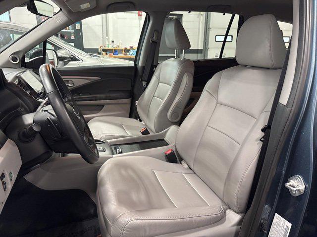 used 2022 Honda Pilot car, priced at $34,992