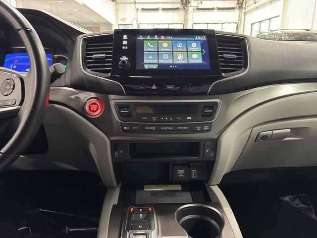 used 2022 Honda Pilot car, priced at $34,992