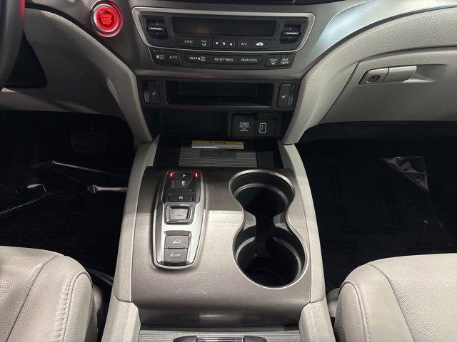 used 2022 Honda Pilot car, priced at $34,992
