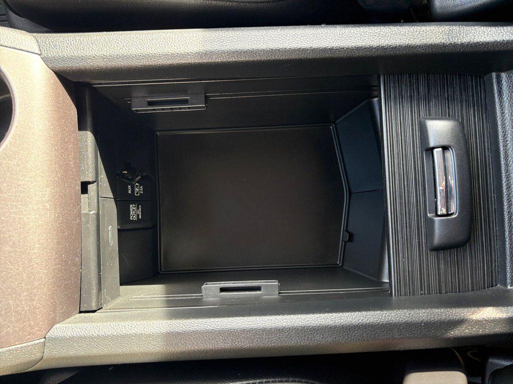 used 2022 Honda Pilot car, priced at $30,895