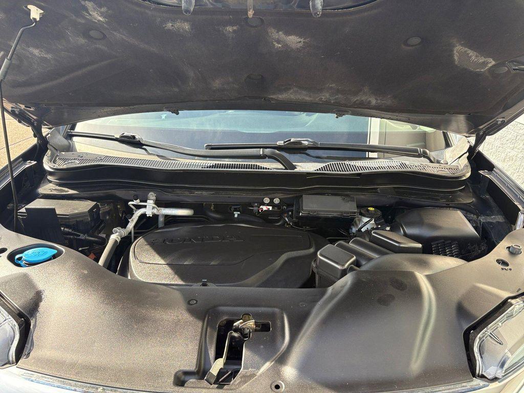 used 2022 Honda Pilot car, priced at $30,895