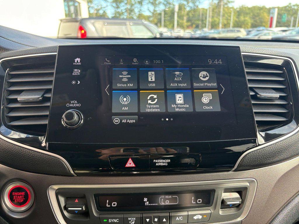 used 2022 Honda Pilot car, priced at $30,895