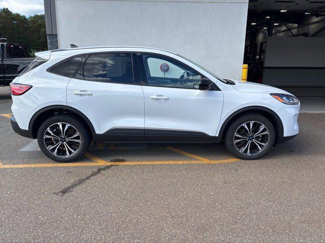 used 2022 Ford Escape car, priced at $24,156