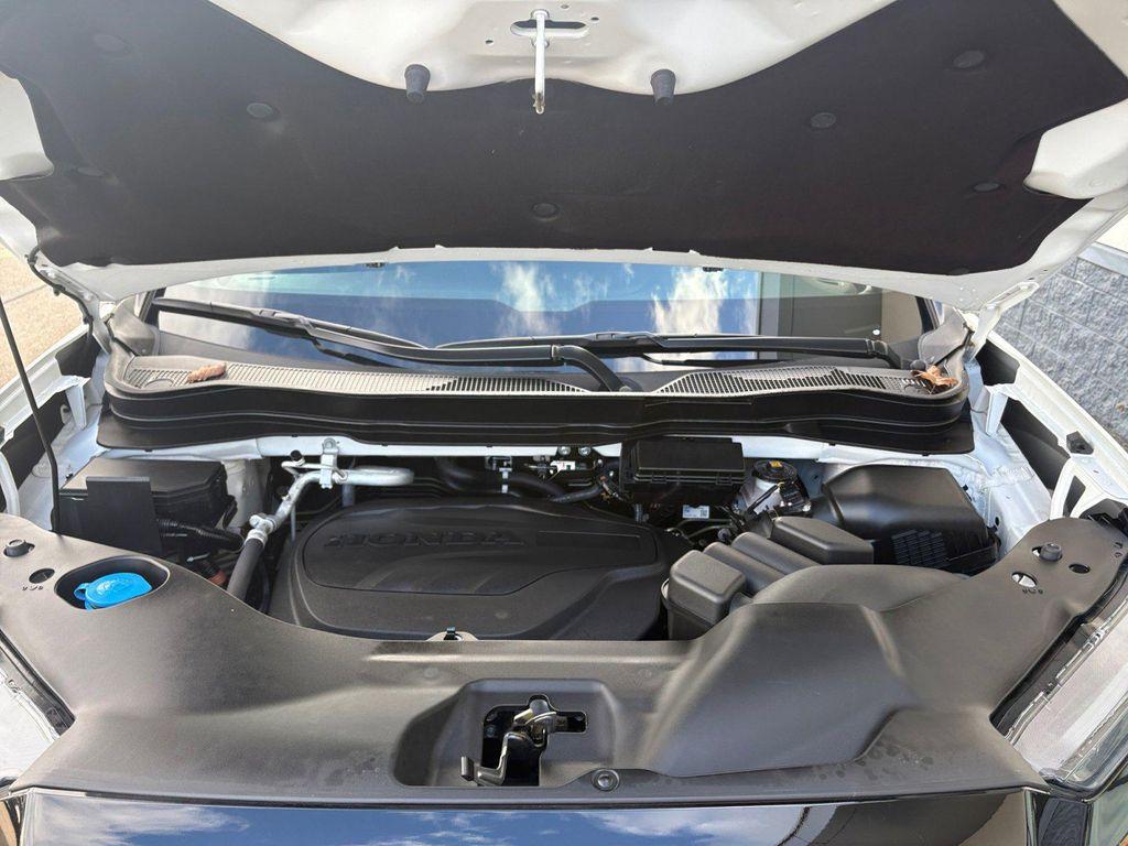 used 2025 Honda Passport car, priced at $42,492