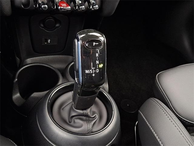 used 2022 MINI Hardtop car, priced at $25,220