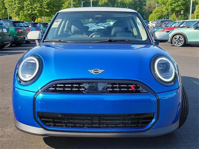 new 2025 MINI Hardtop car, priced at $35,980