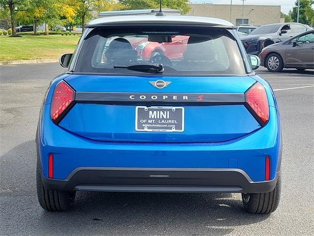 new 2025 MINI Hardtop car, priced at $36,065