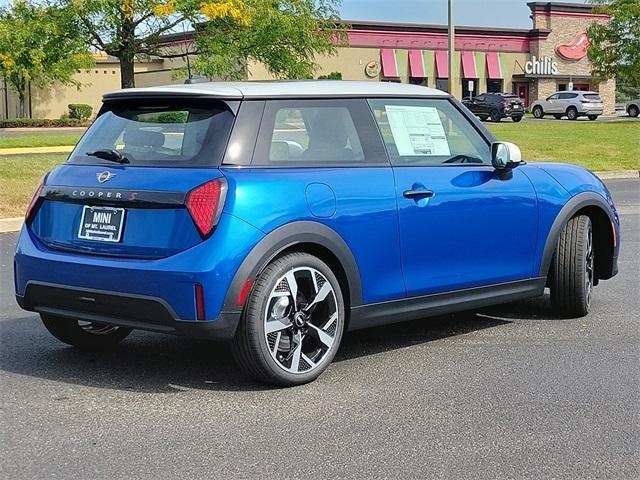 new 2025 MINI Hardtop car, priced at $36,065