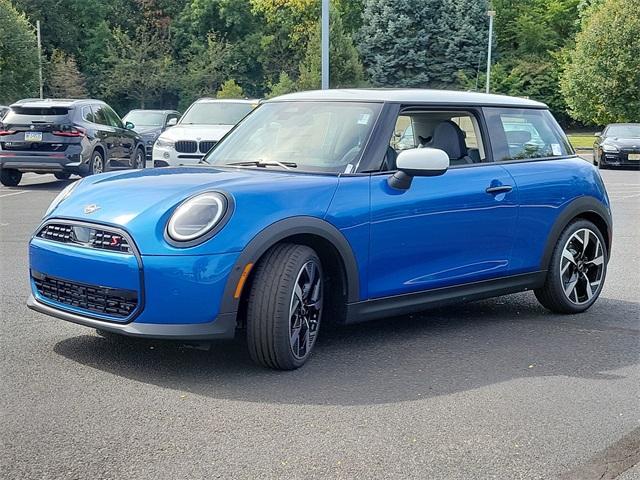 new 2025 MINI Hardtop car, priced at $36,065