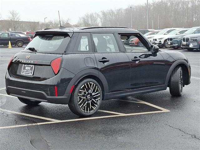 new 2025 MINI Hardtop car, priced at $39,545