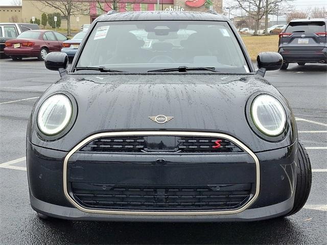 new 2025 MINI Hardtop car, priced at $39,545