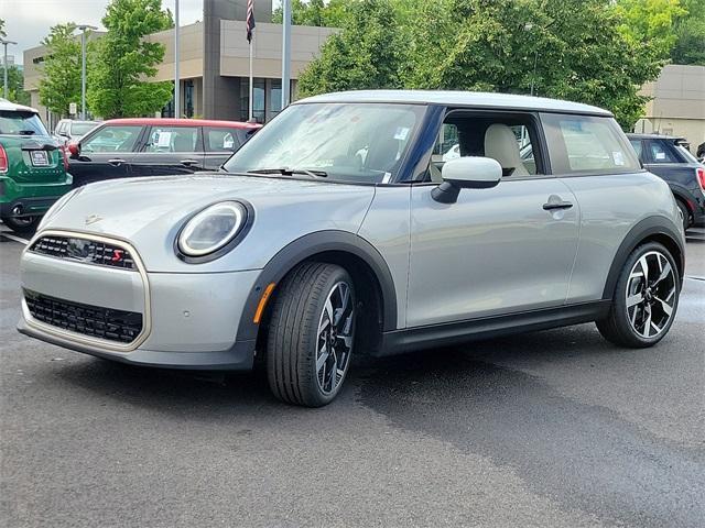 new 2025 MINI Hardtop car, priced at $36,830