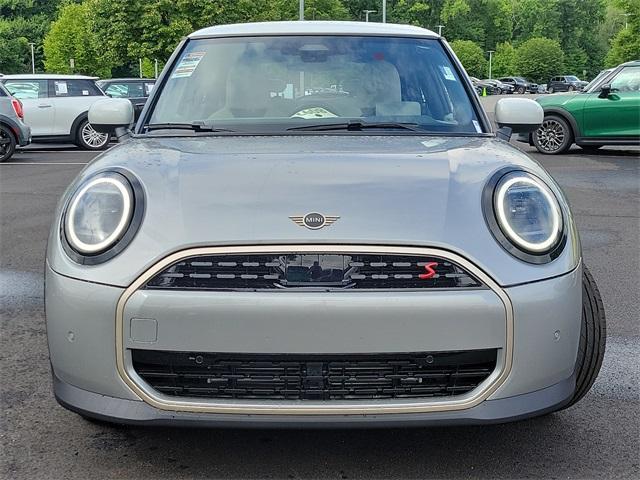 new 2025 MINI Hardtop car, priced at $36,830