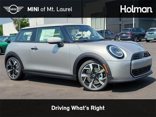 new 2025 MINI Hardtop car, priced at $35,905