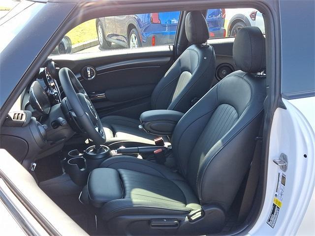 used 2024 MINI Hardtop car, priced at $39,990