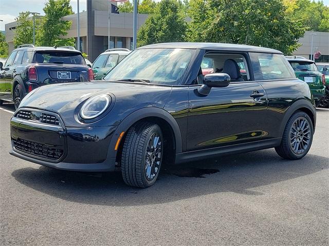 new 2025 MINI Hardtop car, priced at $32,420