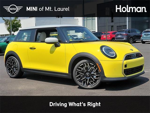 new 2025 MINI Hardtop car, priced at $37,730