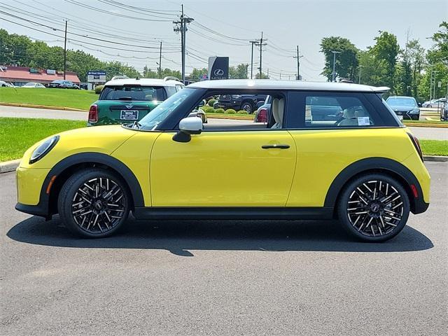 new 2025 MINI Hardtop car, priced at $37,730