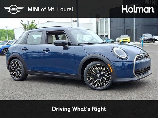 new 2025 MINI Hardtop car, priced at $39,510
