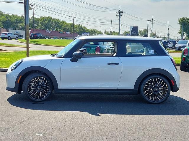 new 2025 MINI Hardtop car, priced at $37,195