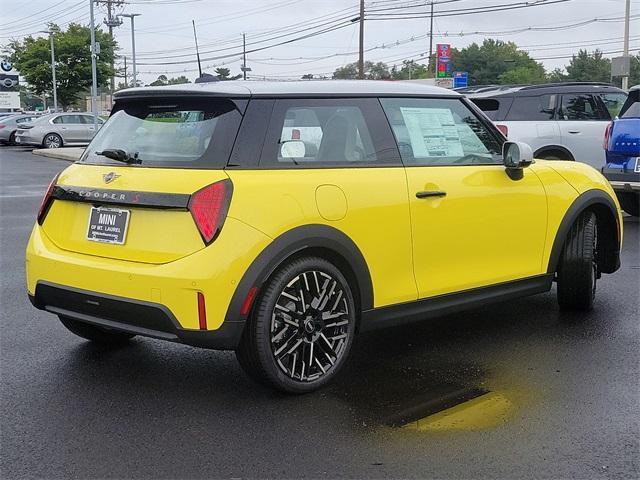 new 2025 MINI Hardtop car, priced at $37,065