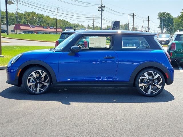 new 2025 MINI Hardtop car, priced at $36,055