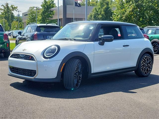 new 2025 MINI Hardtop car, priced at $36,755