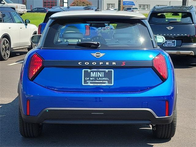 new 2025 MINI Hardtop car, priced at $36,055