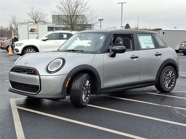 new 2025 MINI Hardtop car, priced at $37,530