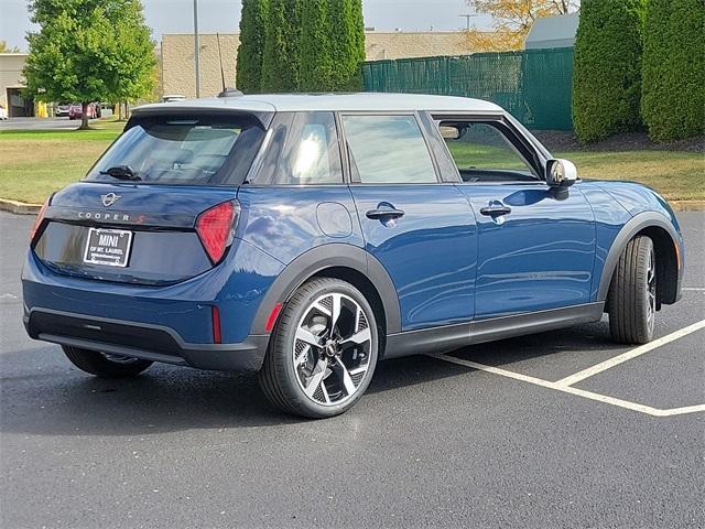 new 2025 MINI Hardtop car, priced at $37,830