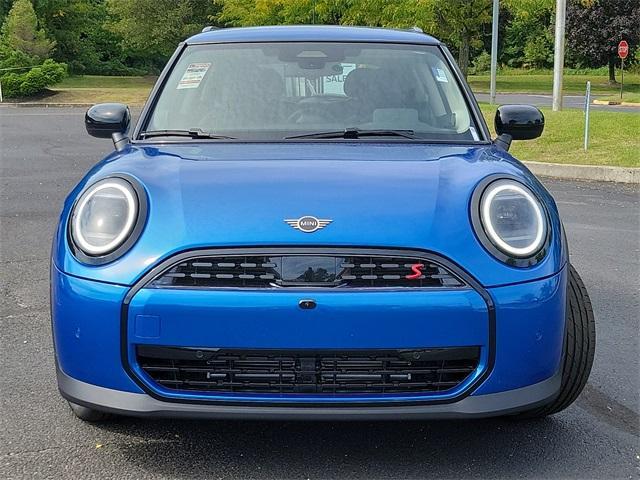 new 2025 MINI Hardtop car, priced at $37,630