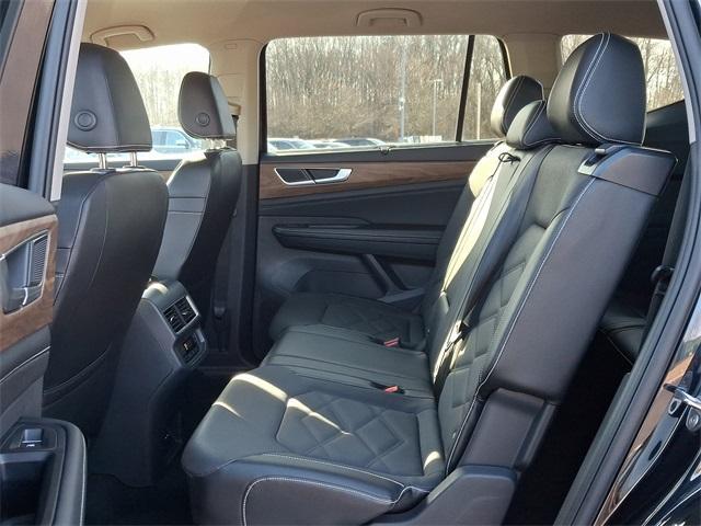 used 2024 Volkswagen Atlas car, priced at $32,455