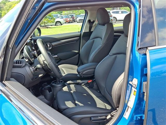 used 2023 MINI Hardtop car, priced at $26,288