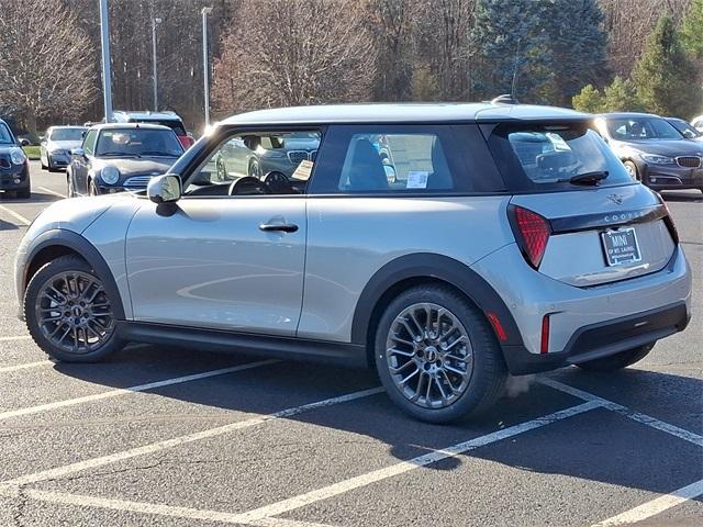 new 2025 MINI Hardtop car, priced at $32,345