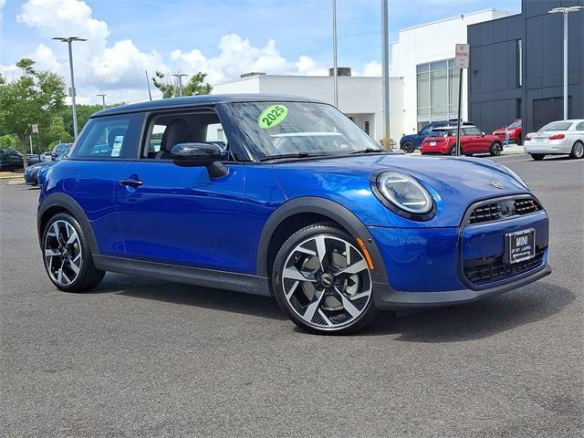 used 2025 MINI Hardtop car, priced at $29,440
