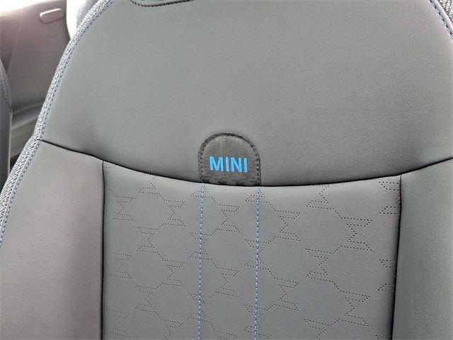 used 2025 MINI Hardtop car, priced at $29,440