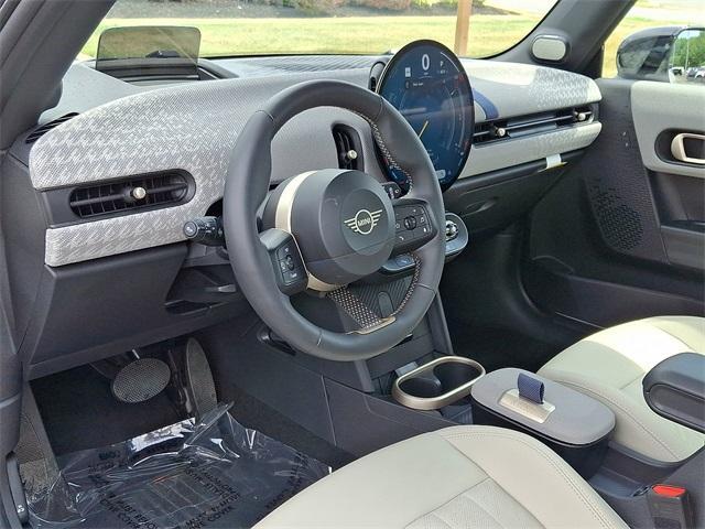 used 2025 MINI Hardtop car, priced at $28,760