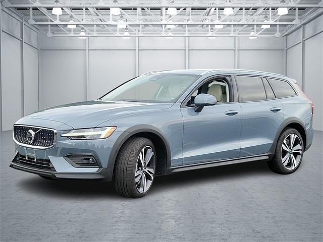 used 2024 Volvo V60 Cross Country car, priced at $39,995