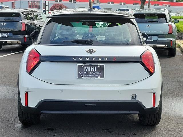 new 2025 MINI Hardtop car, priced at $37,080