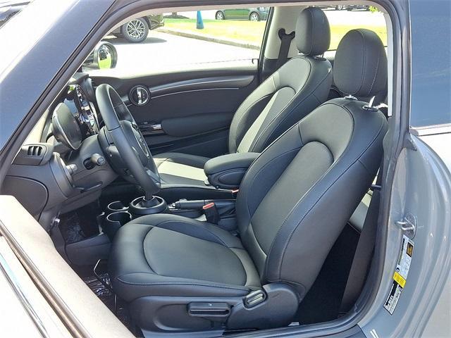 used 2023 MINI Hardtop car, priced at $23,530