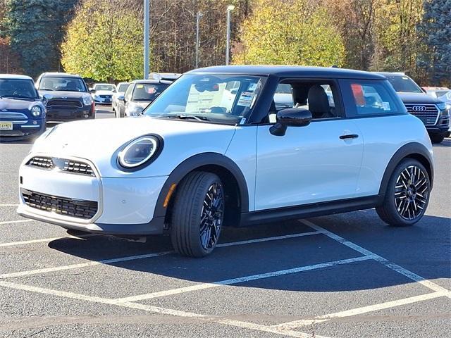 new 2025 MINI Hardtop car, priced at $32,945