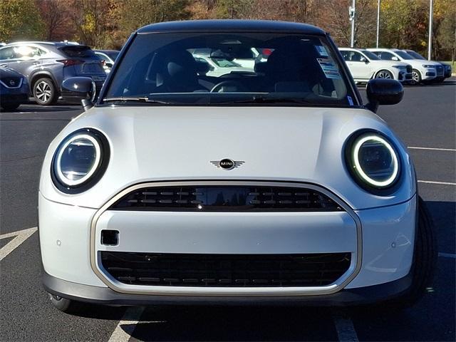 new 2025 MINI Hardtop car, priced at $32,945