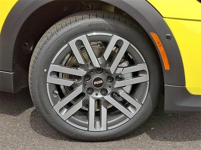 new 2025 MINI Hardtop car, priced at $37,075