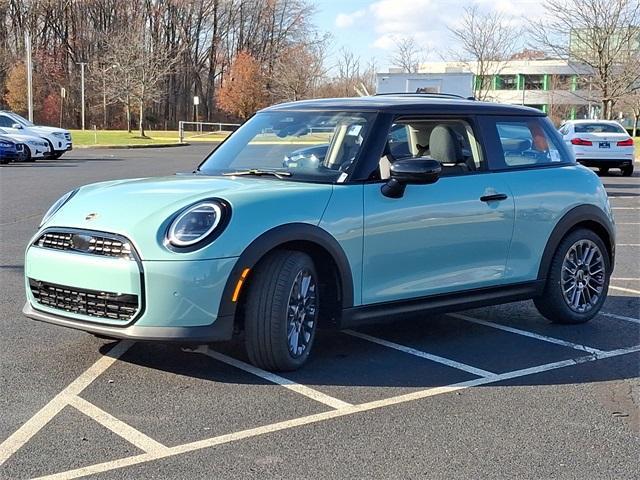 new 2025 MINI Hardtop car, priced at $32,430