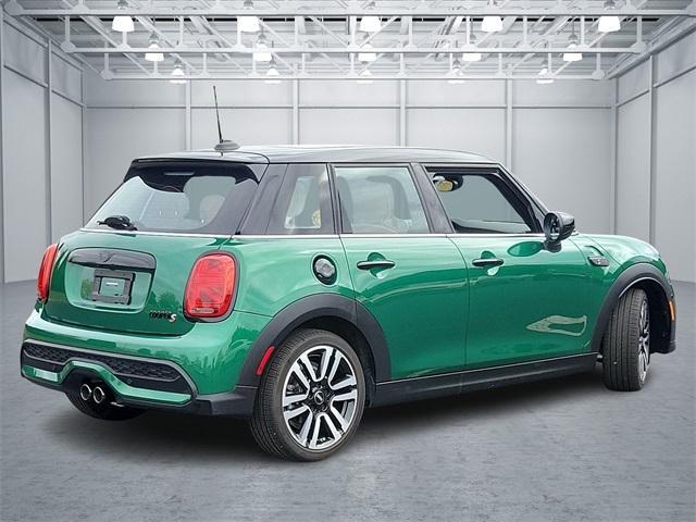 used 2024 MINI Hardtop car, priced at $30,995