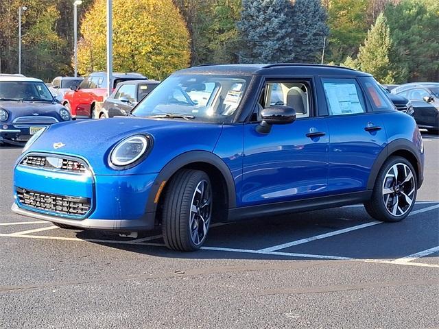 new 2025 MINI Hardtop car, priced at $37,995