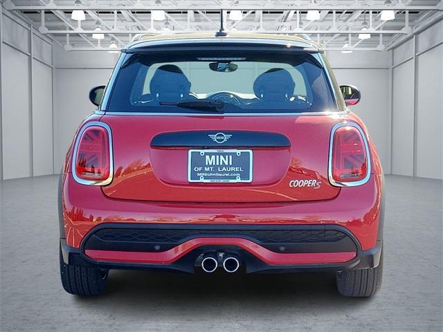 used 2022 MINI Hardtop car, priced at $21,430